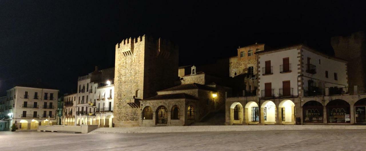 Apartamentos Cáceres Turístico Exterior foto
